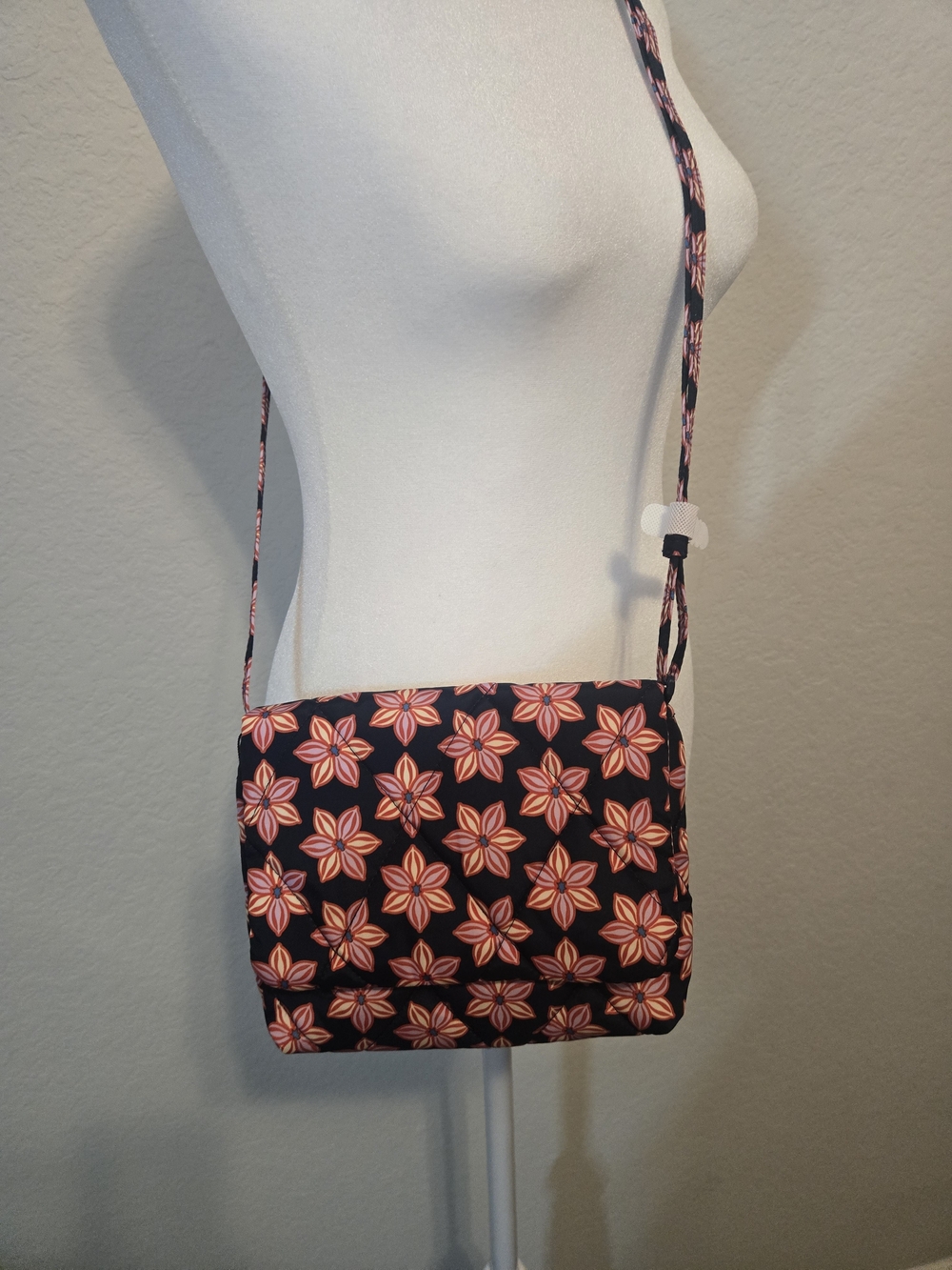 Vera Bradley Hipster Small Flap Crossbody Bag Floral Navy Orange Pink Pockets